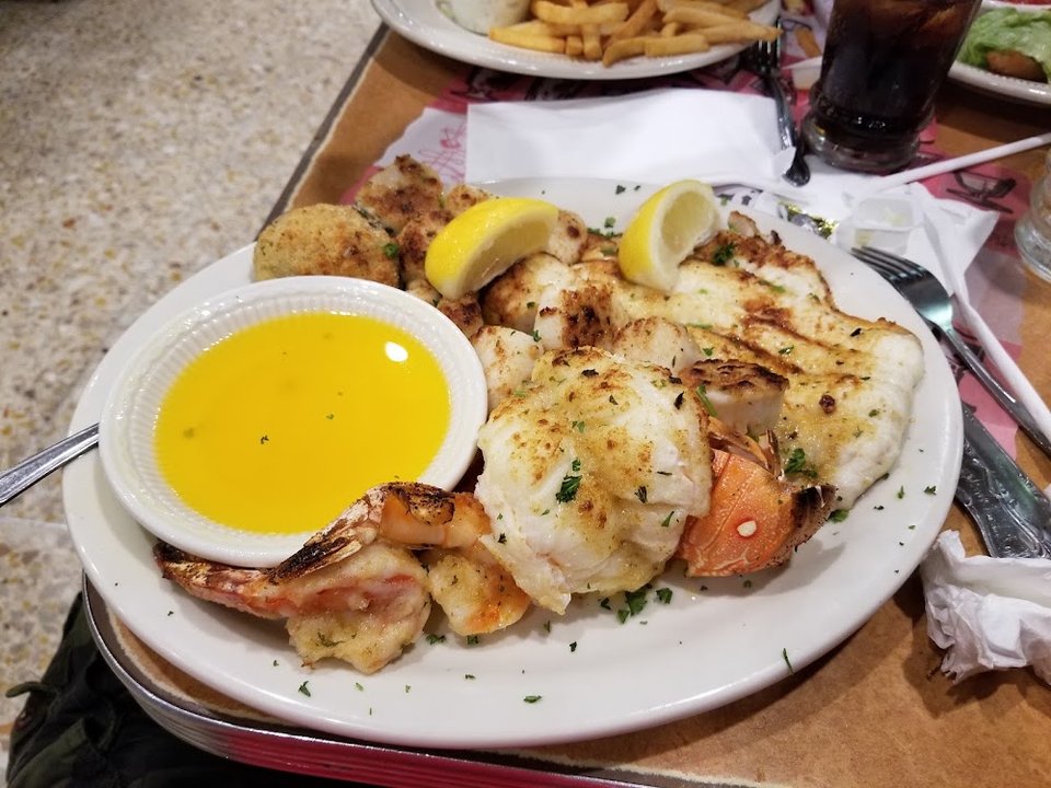 Broiled Fisherman’S Seafood Platter
