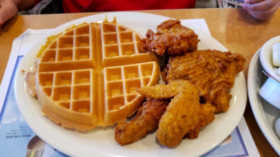 Fried Chicken & Waffle